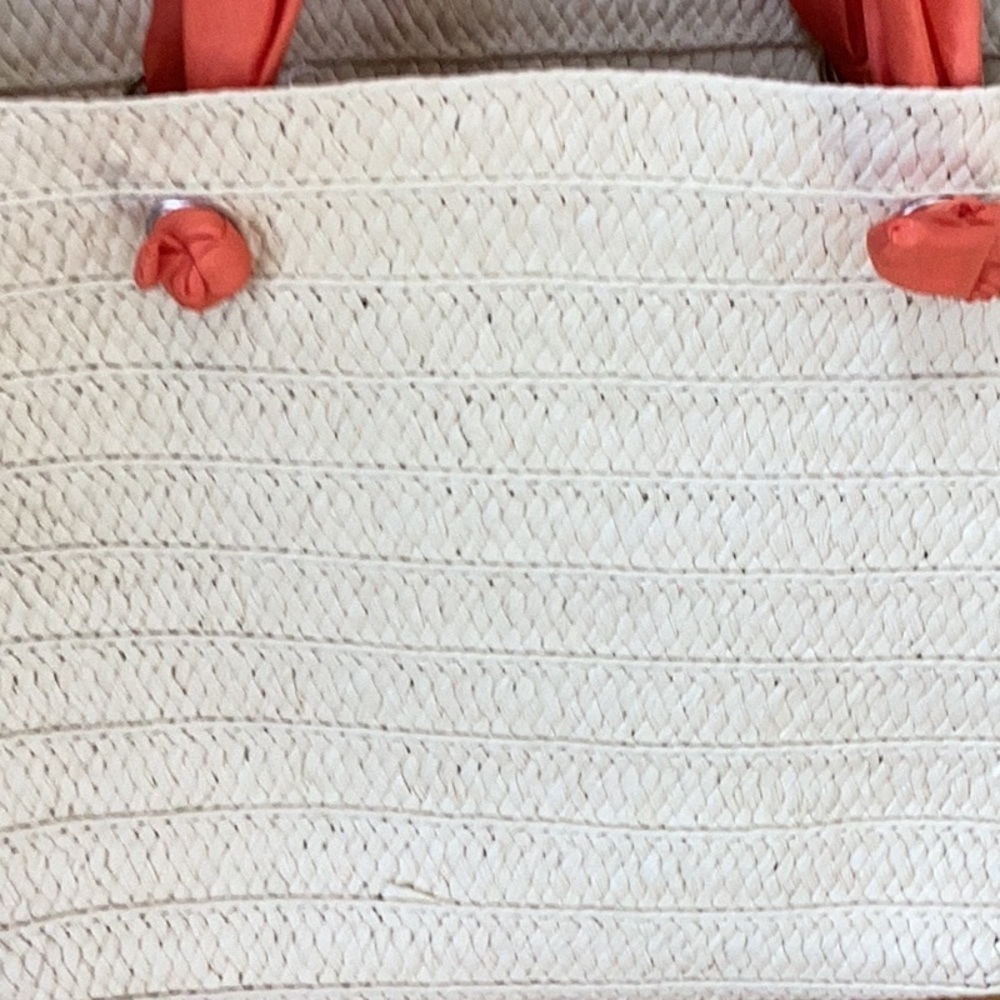 Cream colored straw tote, beach bag with coral fabric straps - Picture 10 of 16